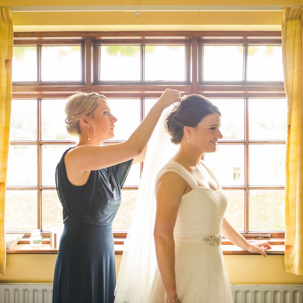 barberstown-castle-wedding-fixing-veil